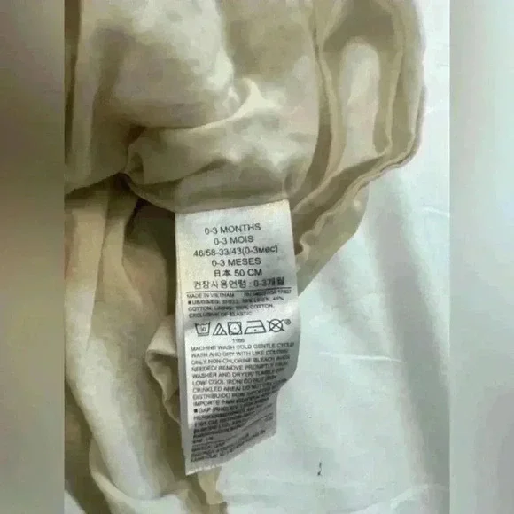 Baby Gap Size 0-3 Months Dress and Hat Set - Picture 5 of 9